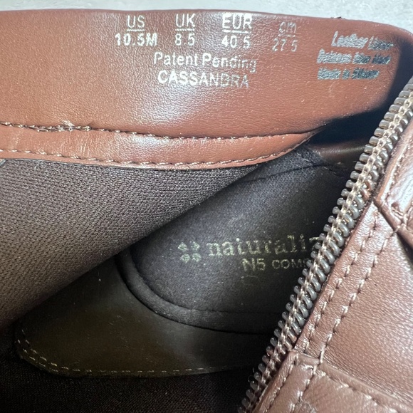 Naturalizer Women's Casandra Booties Brown Color Leather Size 10.5M - Picture 12 of 13